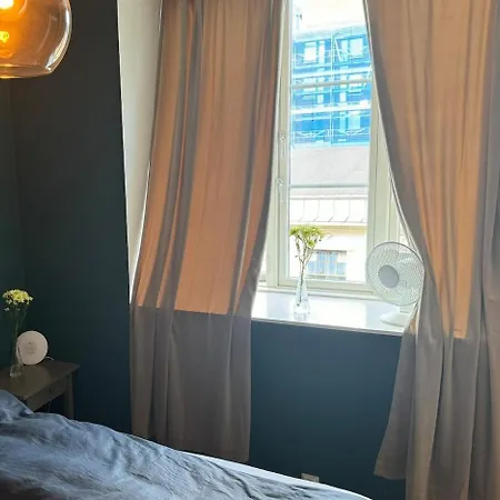 Peaceful Spot In The Centre - Light And Cozy דירה